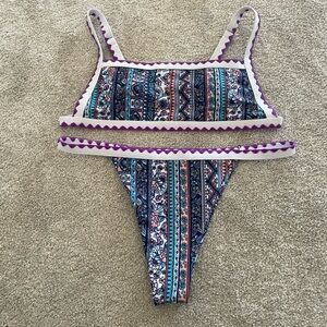 SHEIN Patterned Bikini Set